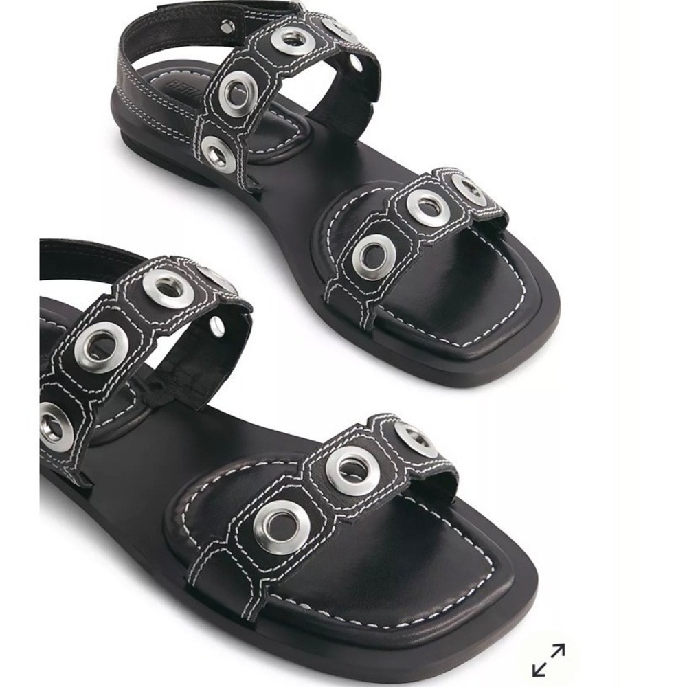 $325 NWOB Bernardo Acro Sandals Women size 9.5 Grommet‎ Square Toe Boho Goth